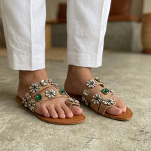 Grace Up Flats 714