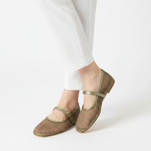 Grace Up Flats 0614