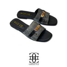 Grace Up Flats A85