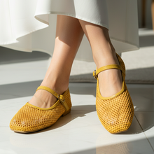 Grace Up Flats 0614