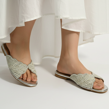 Grace Up Flats 701