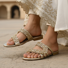 Grace Up Flats 704