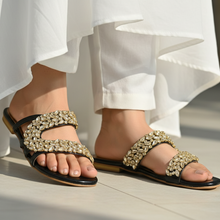 Grace Up Flats 704