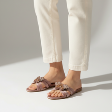 Grace Up Flats 0790