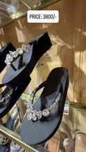Grace Up Flats S96